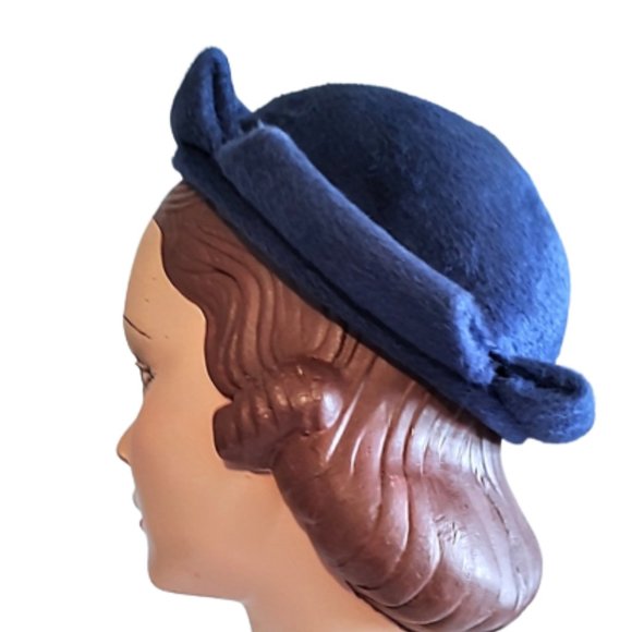 Royal Blue 1950s True Vintage Felt Hat With A Small Turned Up Brim And A Tassel - Picture 3 of 6
